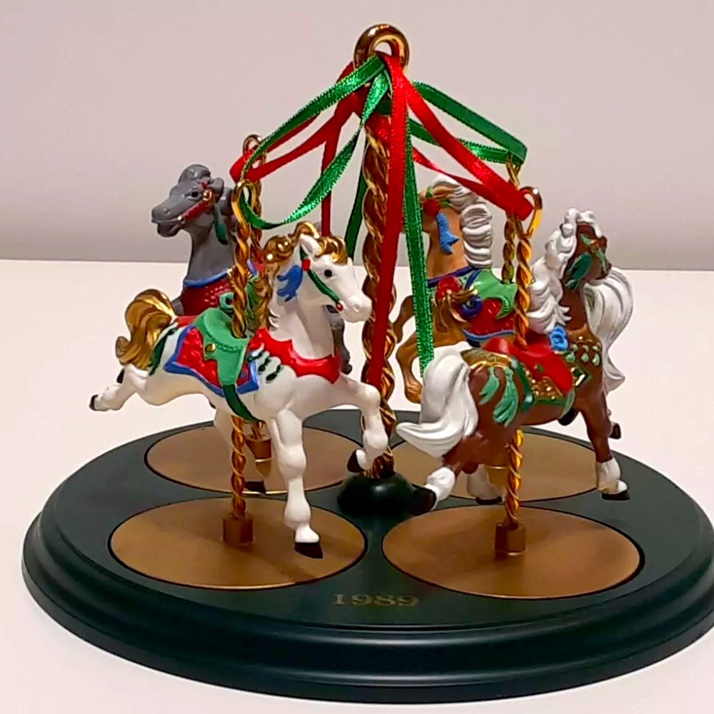 1989 Hallmark Christmas Ornament Carousel Horse Series w/ Display stand 4 Horses